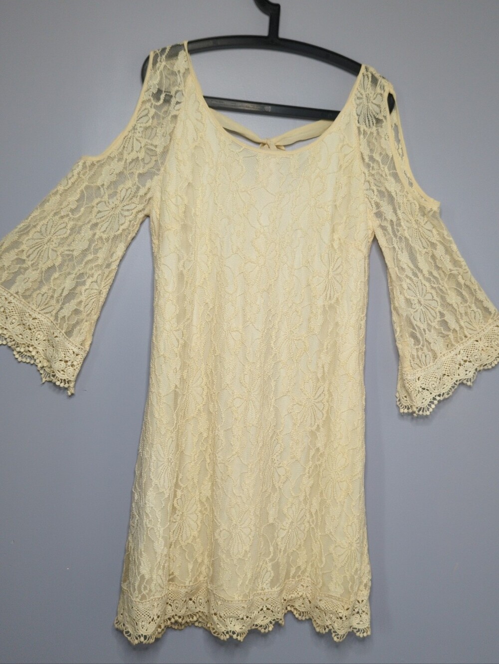 a'reve Lace Cold Shoulder Bell Sleeve Dress XL Boho Chic Cream